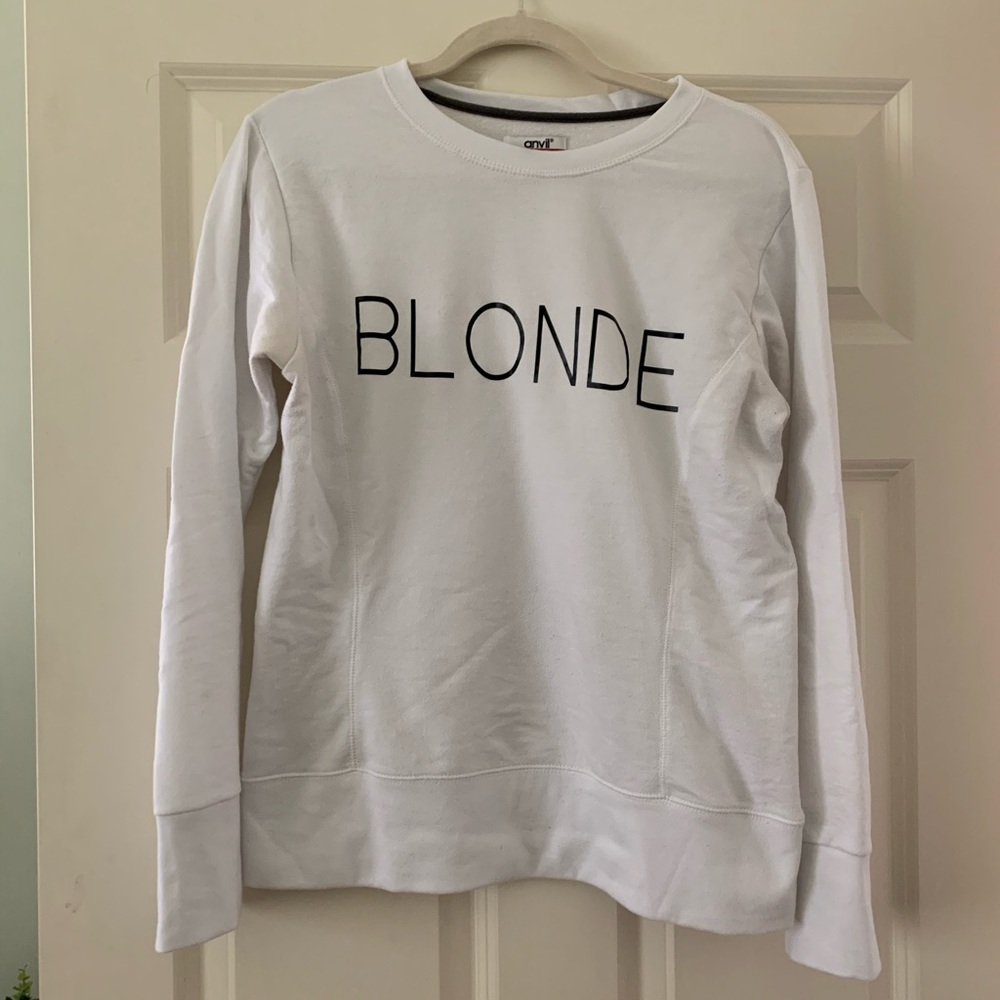 White pullover “BLONDE”